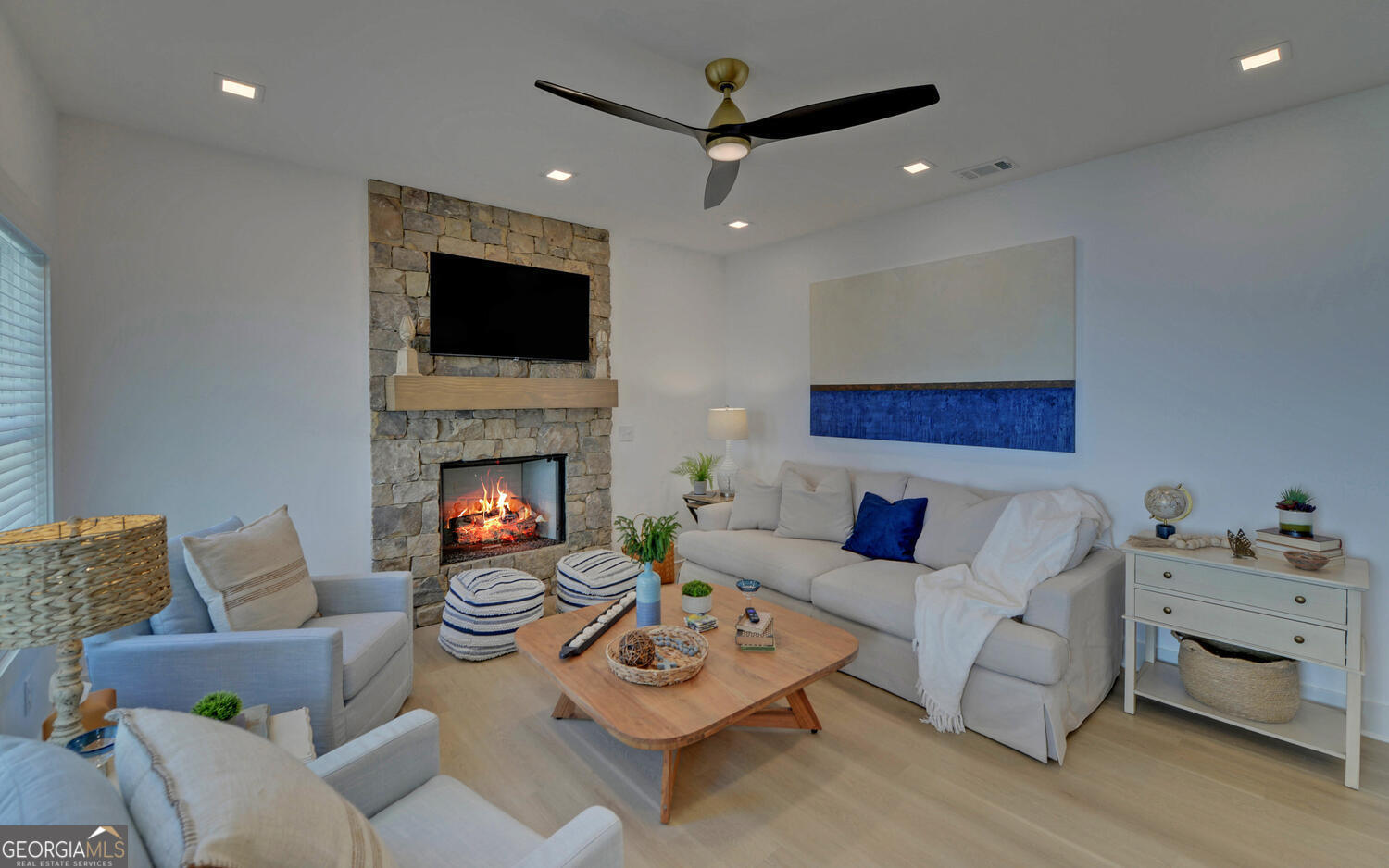 73 Woodlake Crt