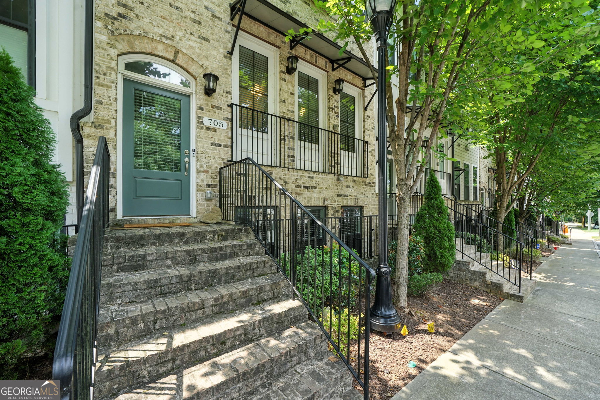 705 Bismark RD NE