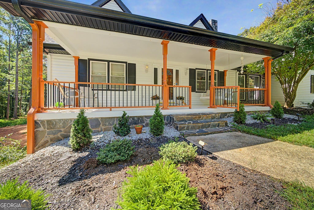 Photo of 330 Laurelwood Drive, Tyrone, GA 30290 (MLS # 10849280)