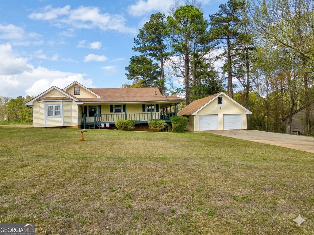 Photo of 9000 Edinburg Drive, Winston, GA 30187 (MLS # 10723023)