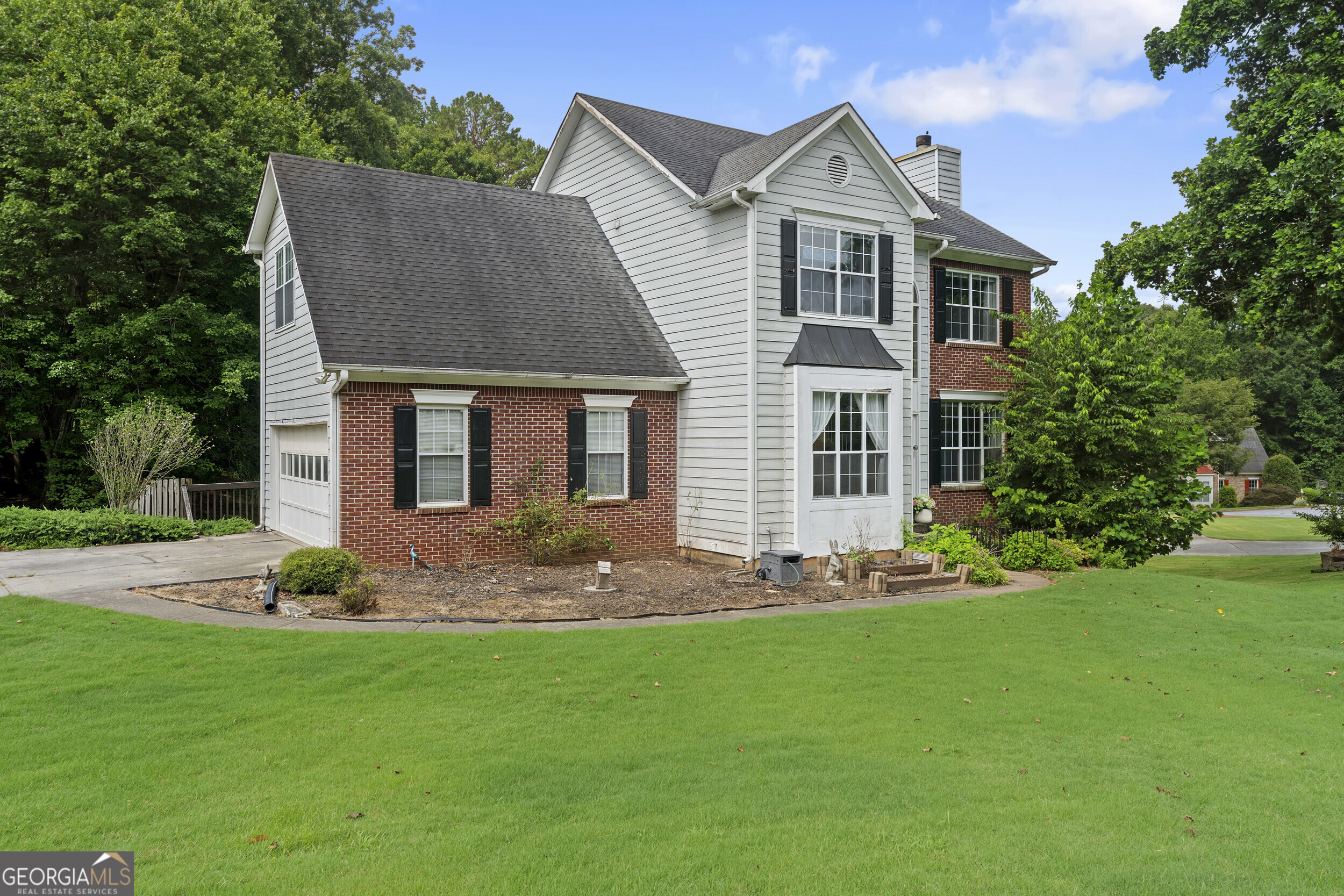 5660 Bridle Glen DR