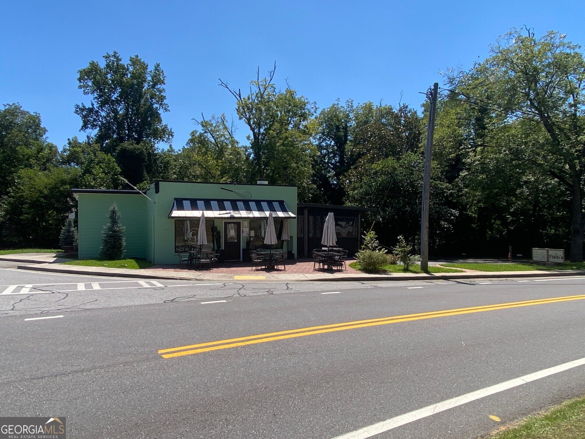270 Main Street East