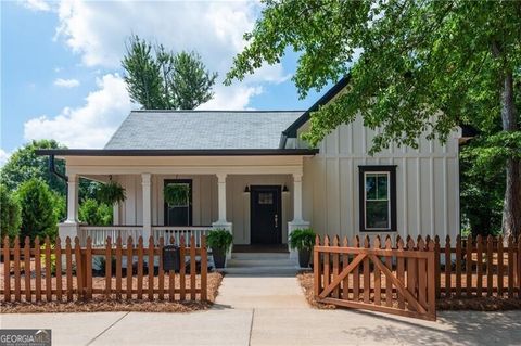 Photo of 1129 Sanders Avenue SE, Atlanta, GA 30316 (MLS # 10808039)