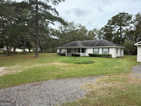 A home in Folkston