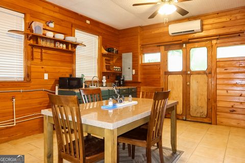 A home in Folkston