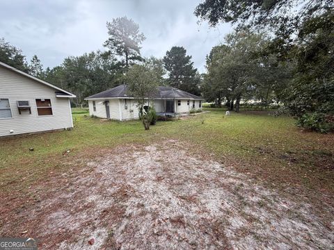 A home in Folkston