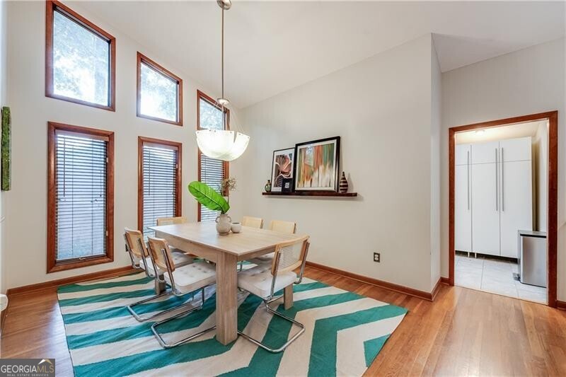658 Planters ROW
