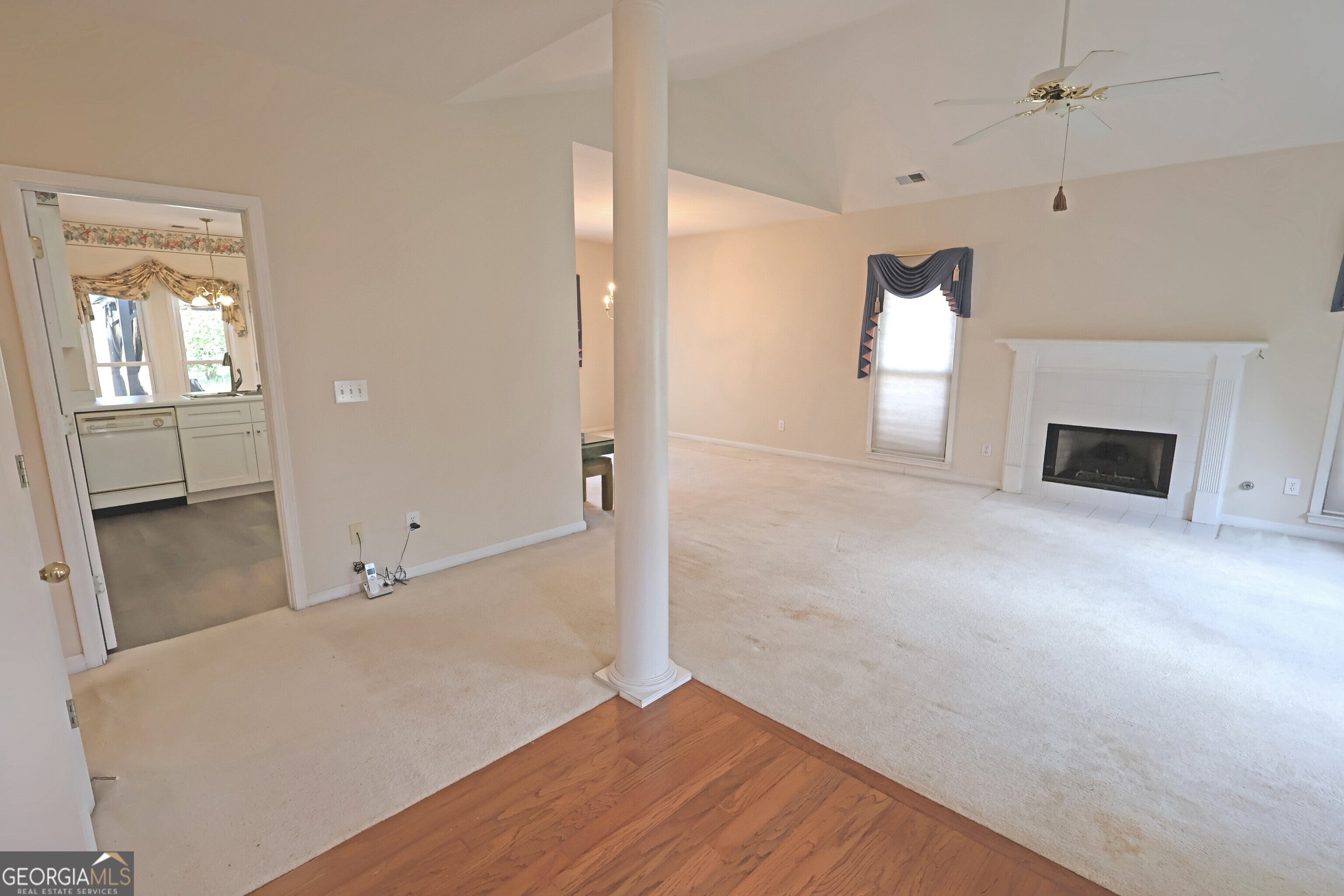 2813 Colleton DR
