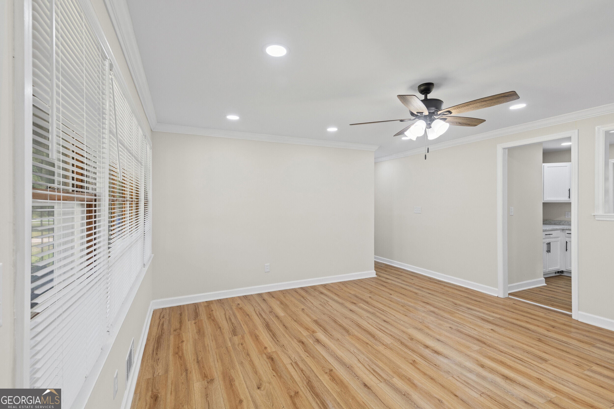 2154 Silverdale RD