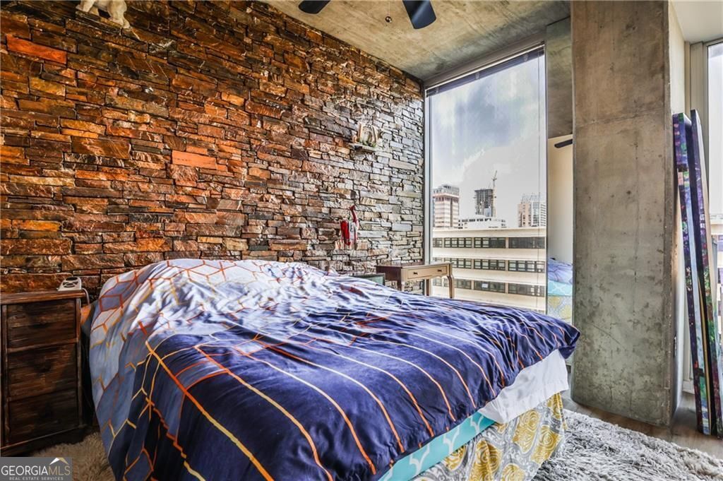 860 Peachtree ST NE 811