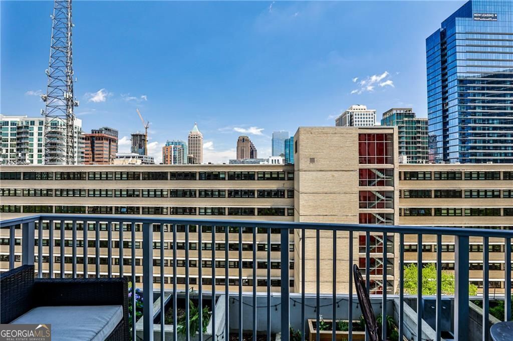 860 Peachtree ST NE 811