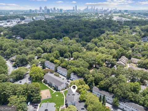 Photo of 1150 Collier Road NW #16H, Atlanta, GA 30318 (MLS # 10652516)