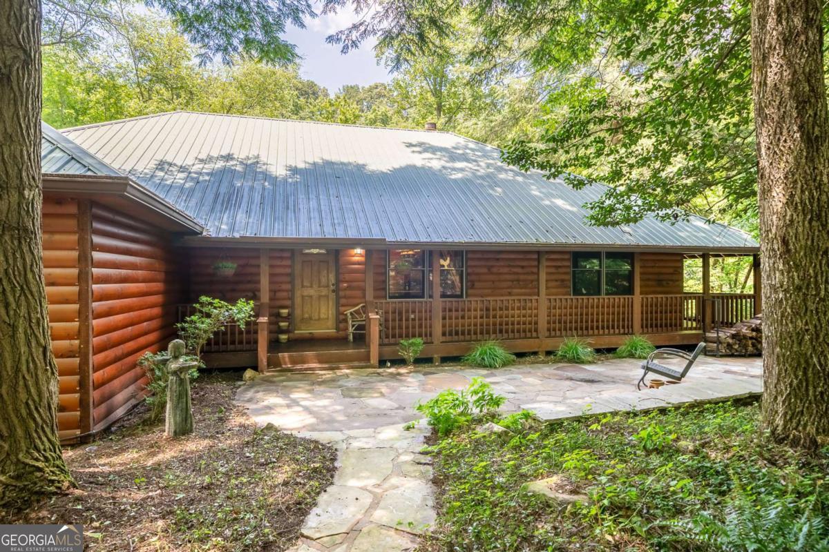 677 Riverfront DR
