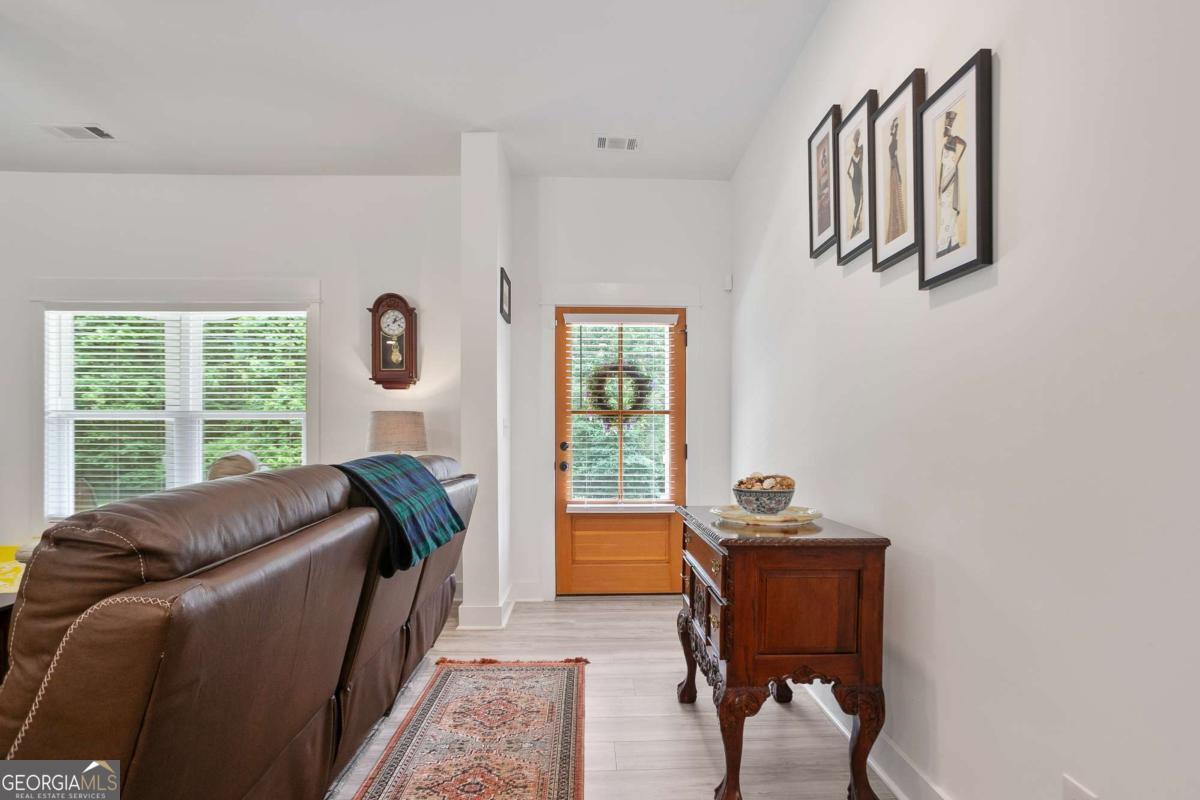 30 Kirby CIR