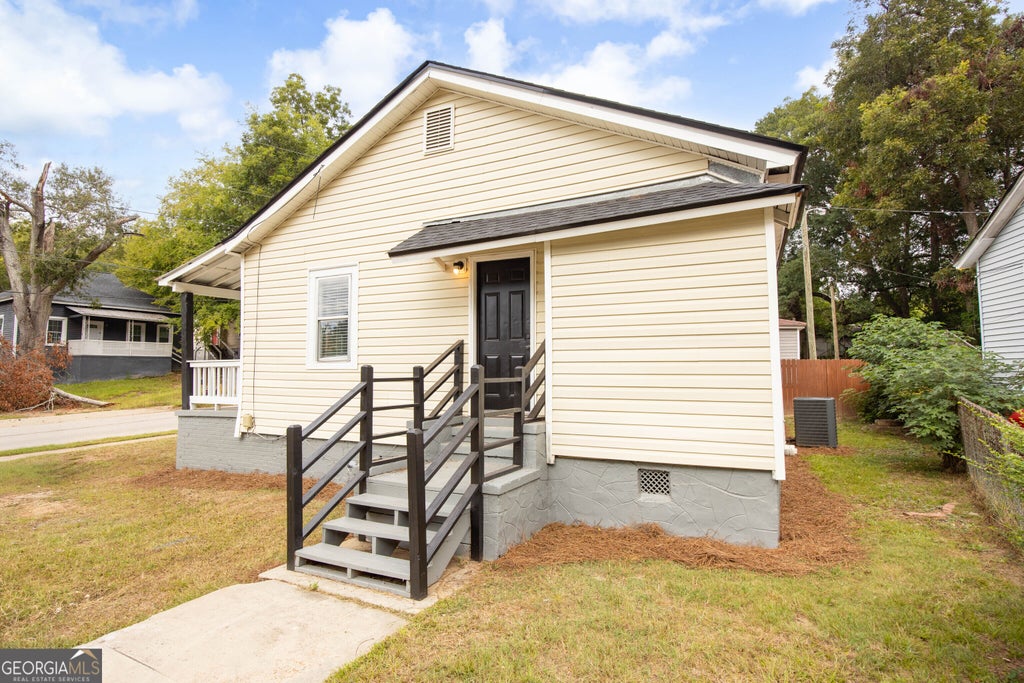 Photo of 111 Addie Street, Lagrange, GA 30241 (MLS # 10854984)