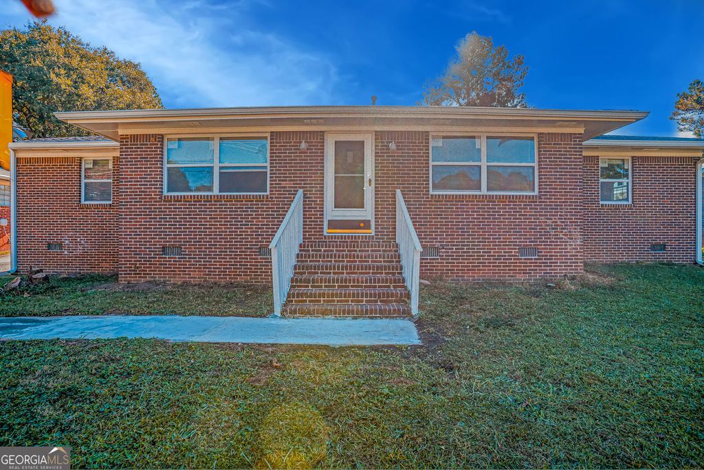 Photo of 2877 Whispering Hills Drive, Atlanta, GA 30341 (MLS # 10656770)