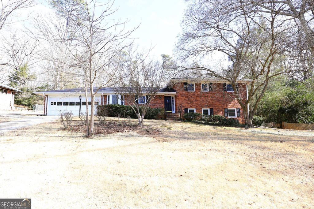 Photo of 1735 Moonstone Court, Decatur, GA 30033 (MLS # 10683696)
