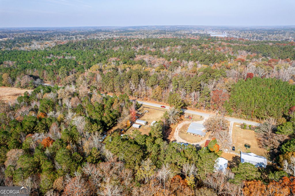 Photo of 701 Twin Bridges Rd, Eatonton, GA 31024 (MLS # 10699918)