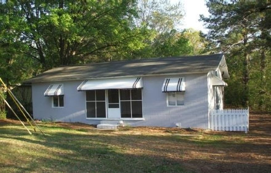 This 2 beds one bath ranch with a private level back yard is a perfect investment home.  Located in downtown Jonesboro, near shops, restaurant, and Marta transit bus stop.   Please make advance appointment with the agent, currently the property occupied by tenant.