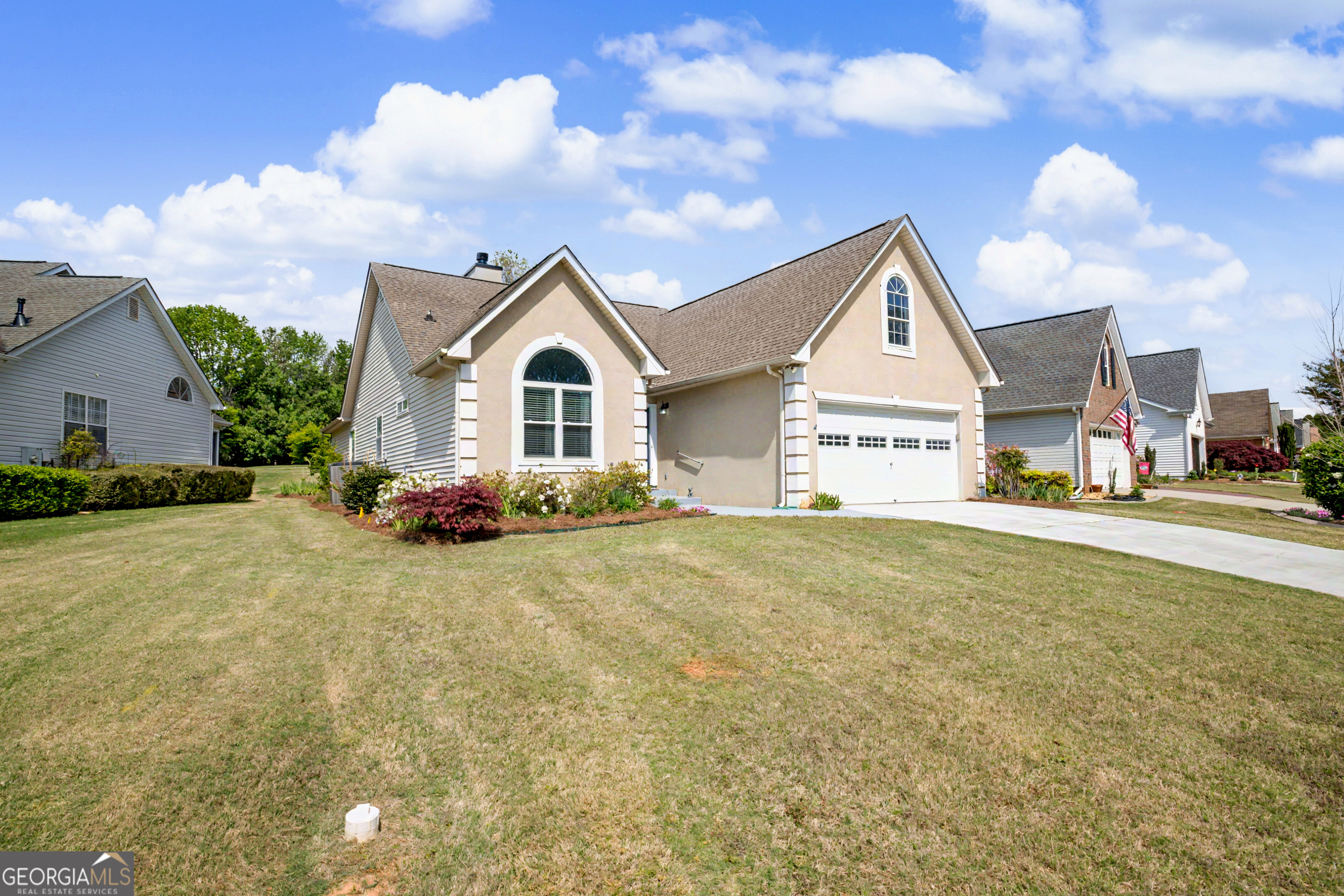 255 Fairway CT