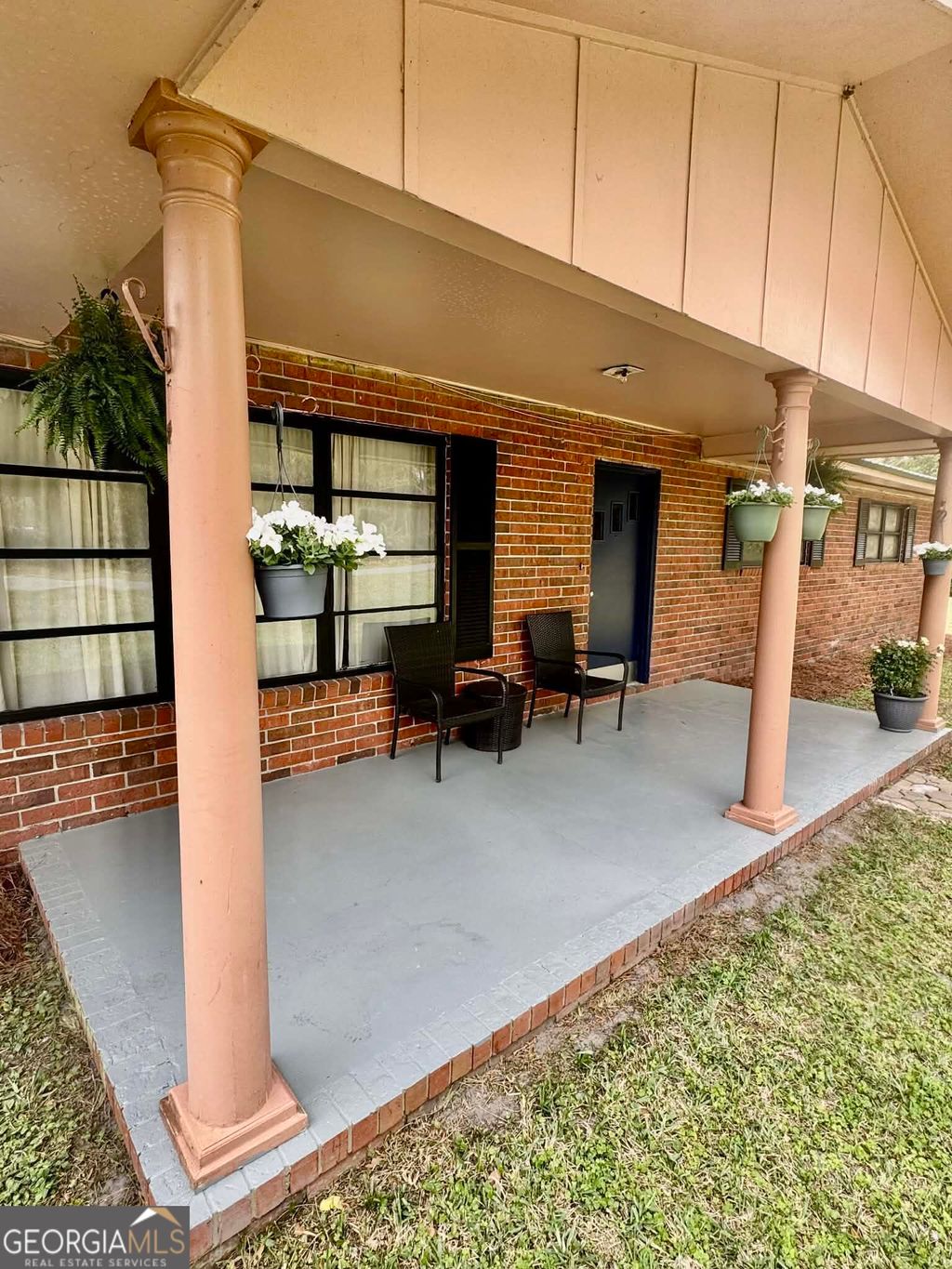 Photo of 213 Sherman Drive, Brunswick, GA 31523 (MLS # 10731657)