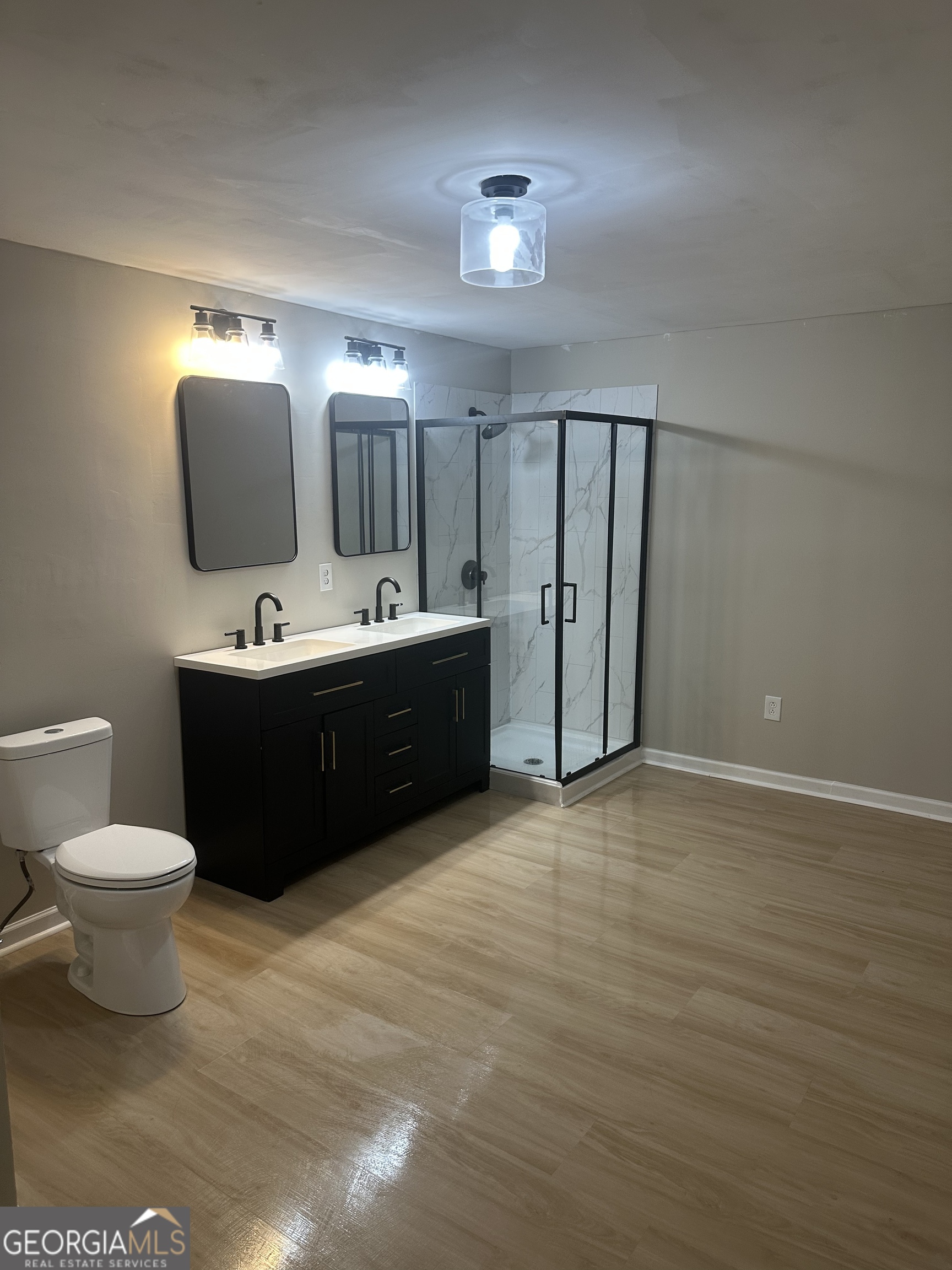 3 S Riversong LN