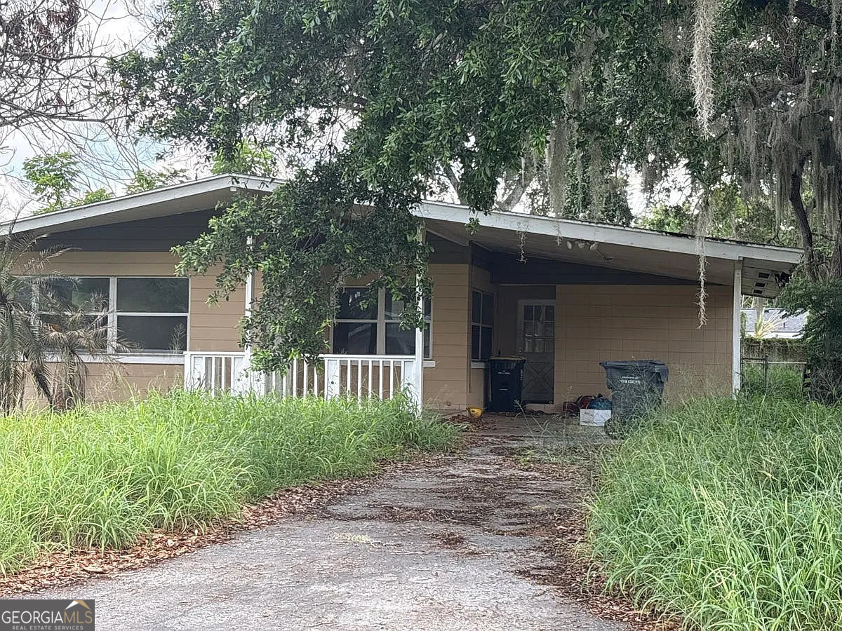 112 Terrace DR