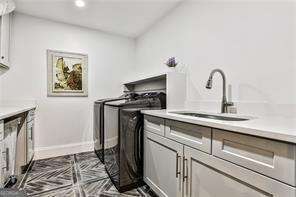 Sentinel Lake - Residential Lease