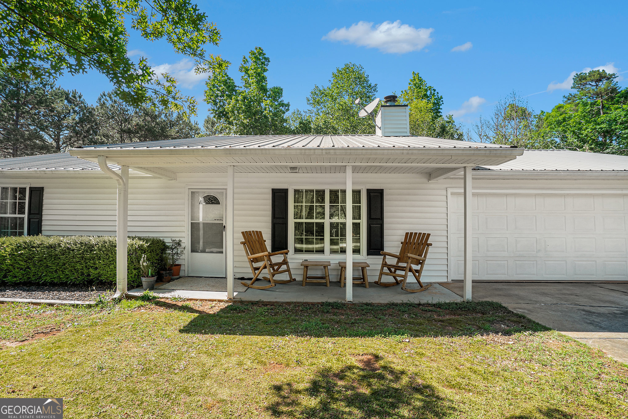 696 Swann RD