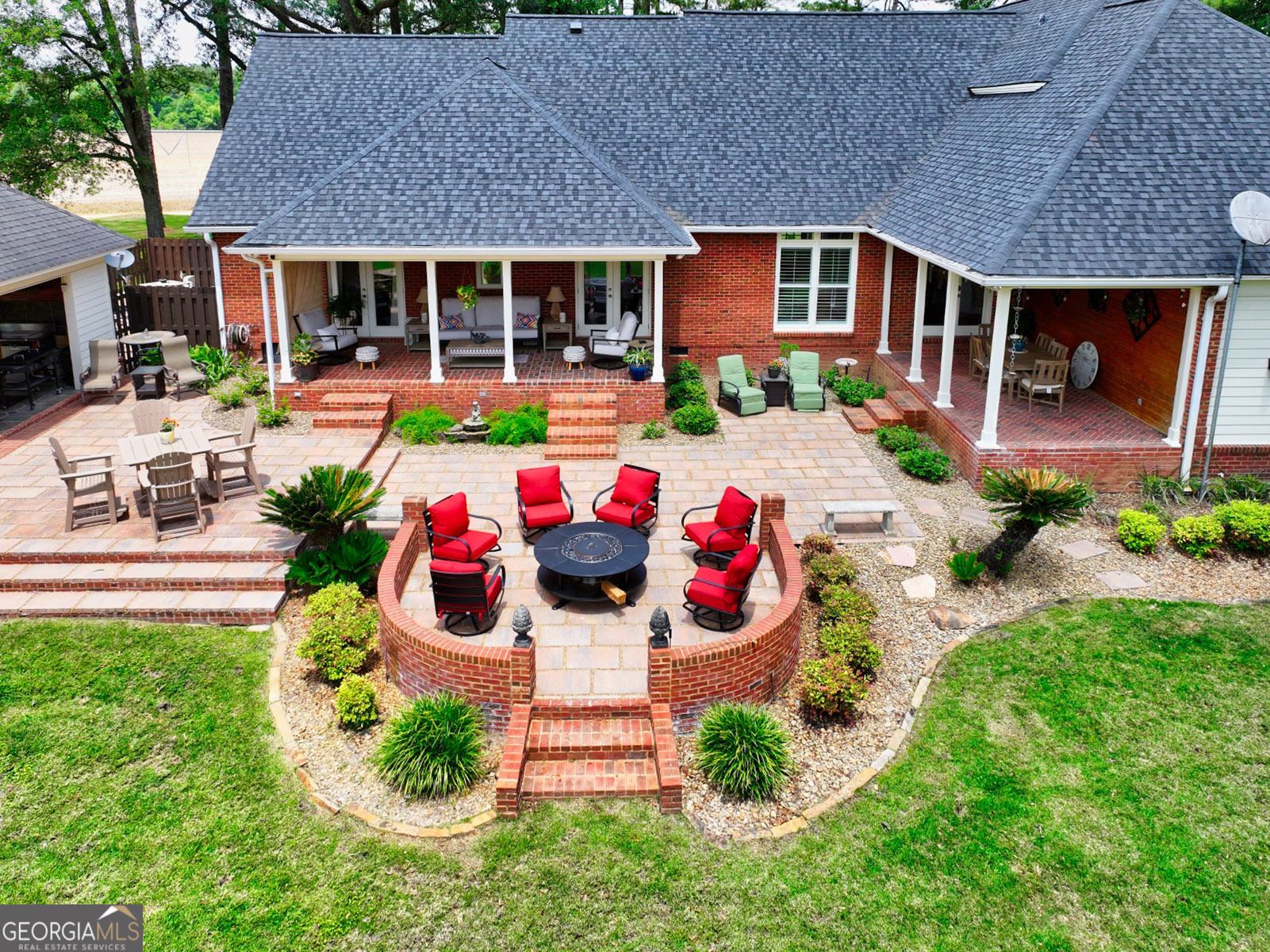 1017 Rowland RD