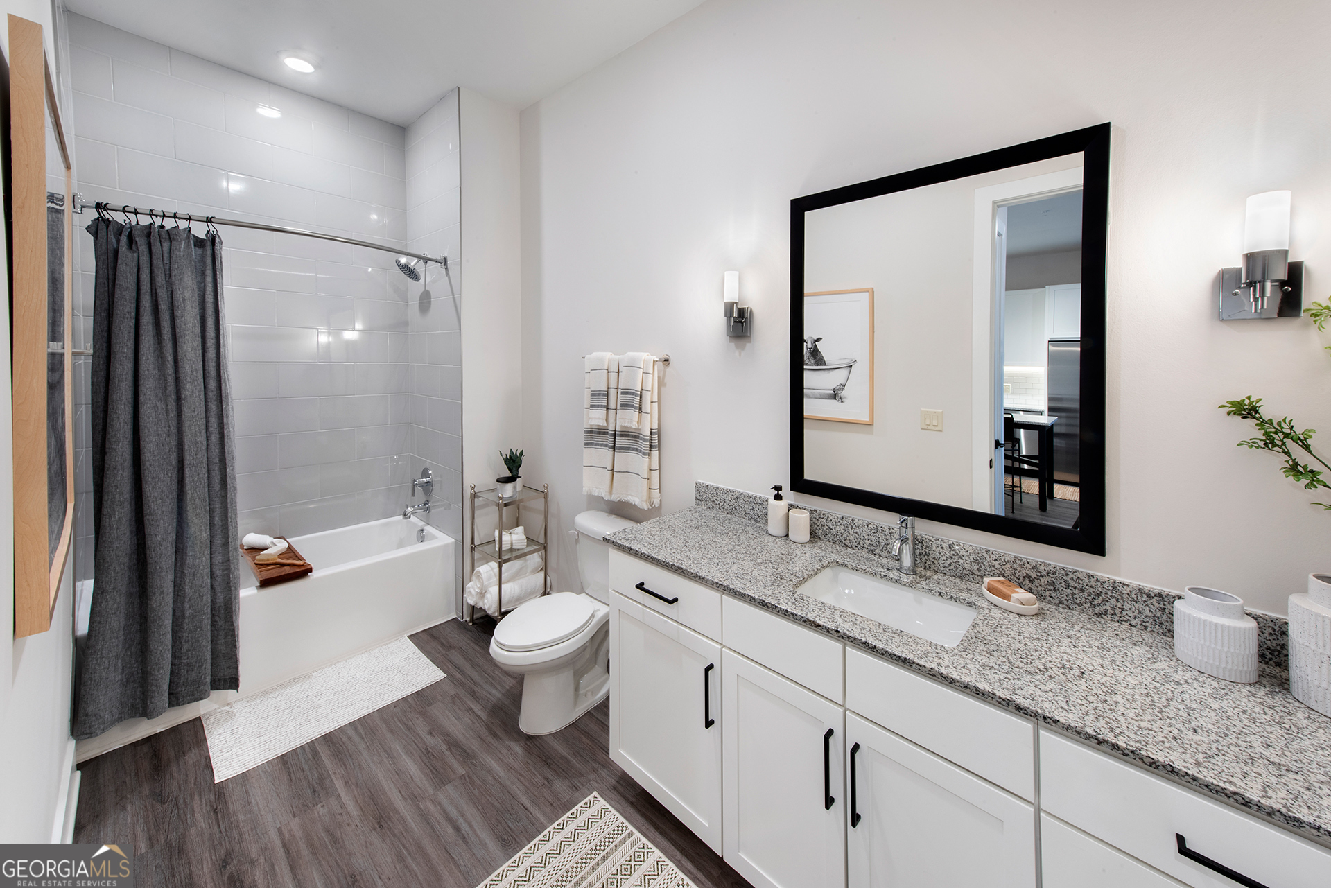 Kennesaw, Georgia 30144, United States, 1 Bedroom Bedrooms, ,1 BathroomBathrooms,Residential,Active,41911