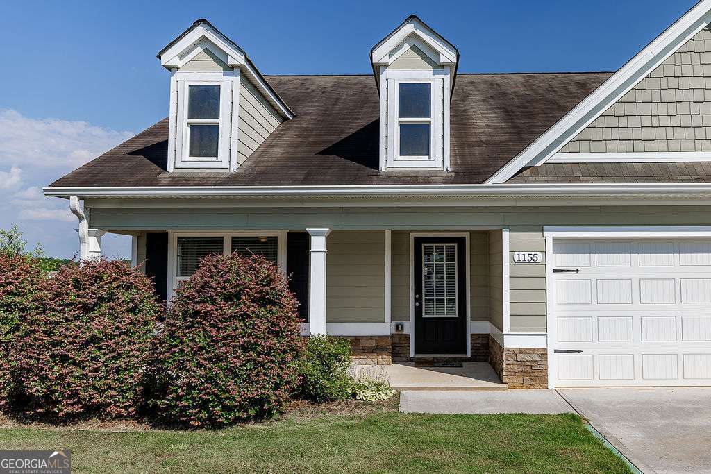 1155 Foster RD