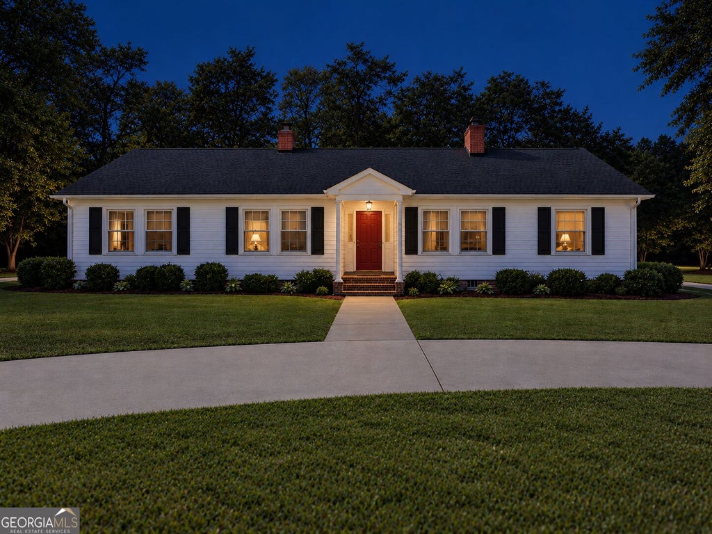 Photo of 352 S Dugger Avenue, Roberta, GA 31078 (MLS # 10853955)
