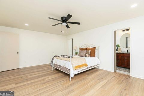 A home in Powder Springs