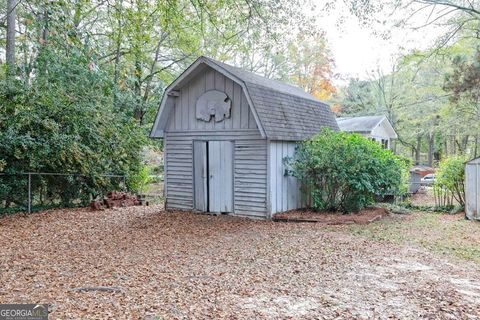 A home in Powder Springs