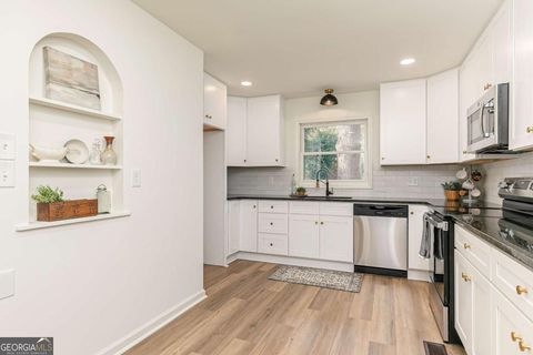 A home in Powder Springs