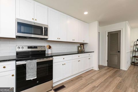 A home in Powder Springs