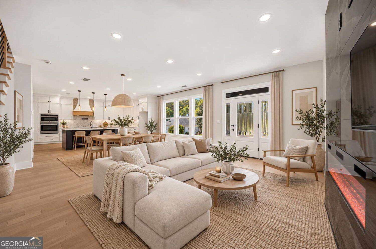 210 Lacey Oak Lane