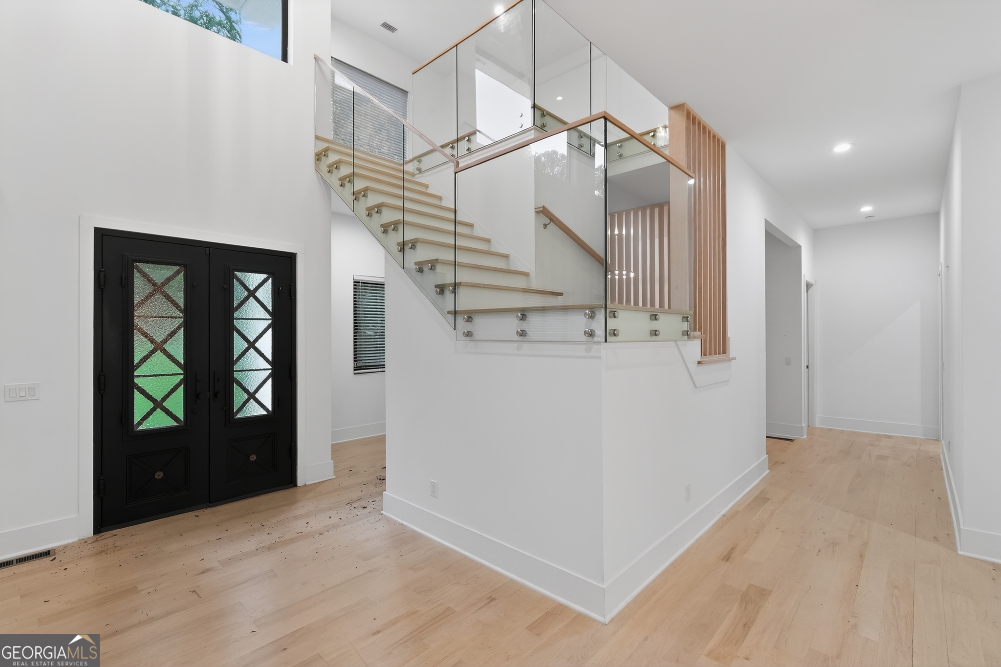 5285 Mount Vernon PKWY