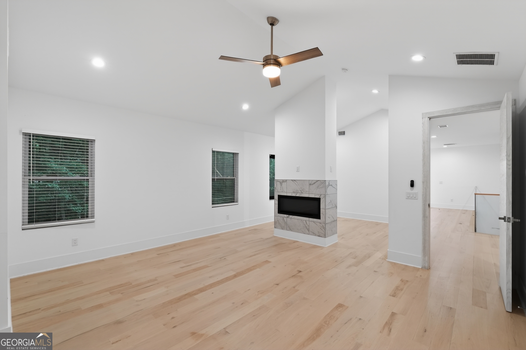 5285 Mount Vernon PKWY