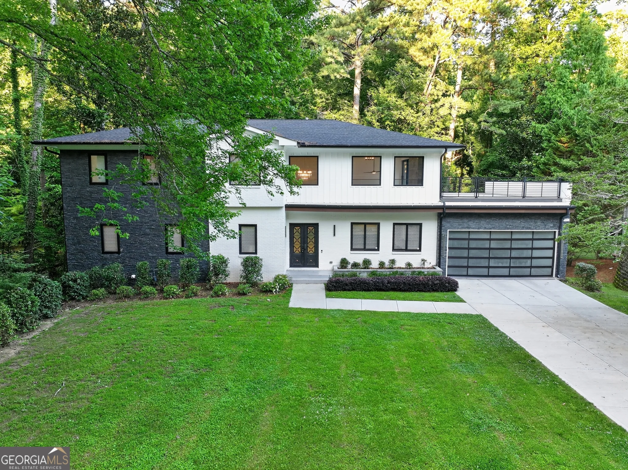 5285 Mount Vernon Parkway