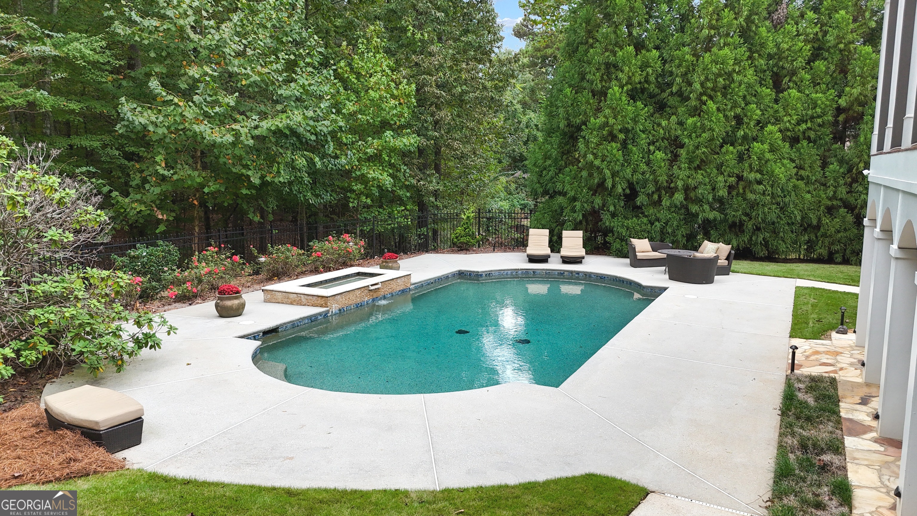 Peachtree City, Georgia 30269, United States, 5 Bedrooms Bedrooms, ,5 BathroomsBathrooms,Residential,Active,219889