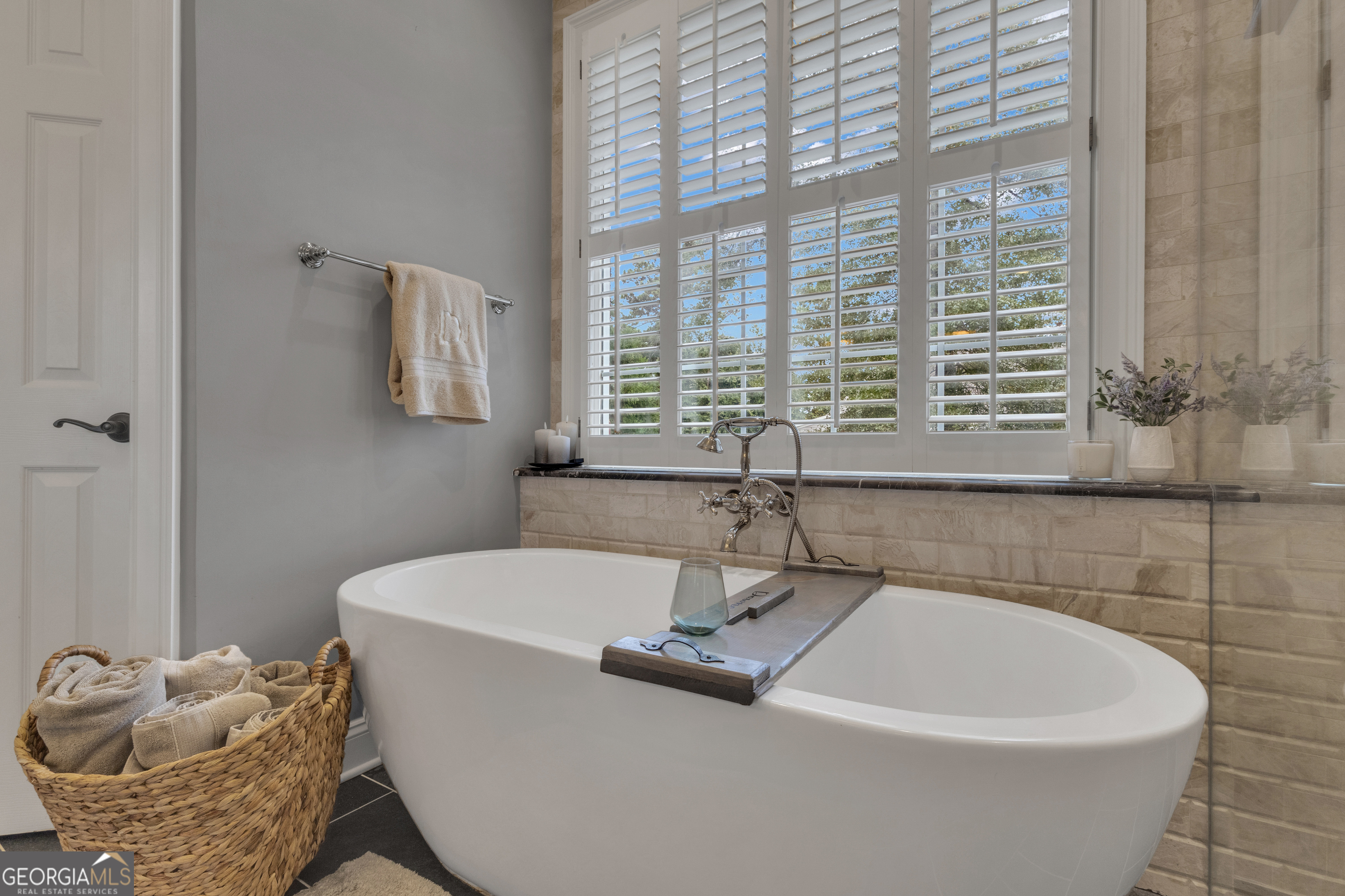 Peachtree City, Georgia 30269, United States, 5 Bedrooms Bedrooms, ,5 BathroomsBathrooms,Residential,Active,219889