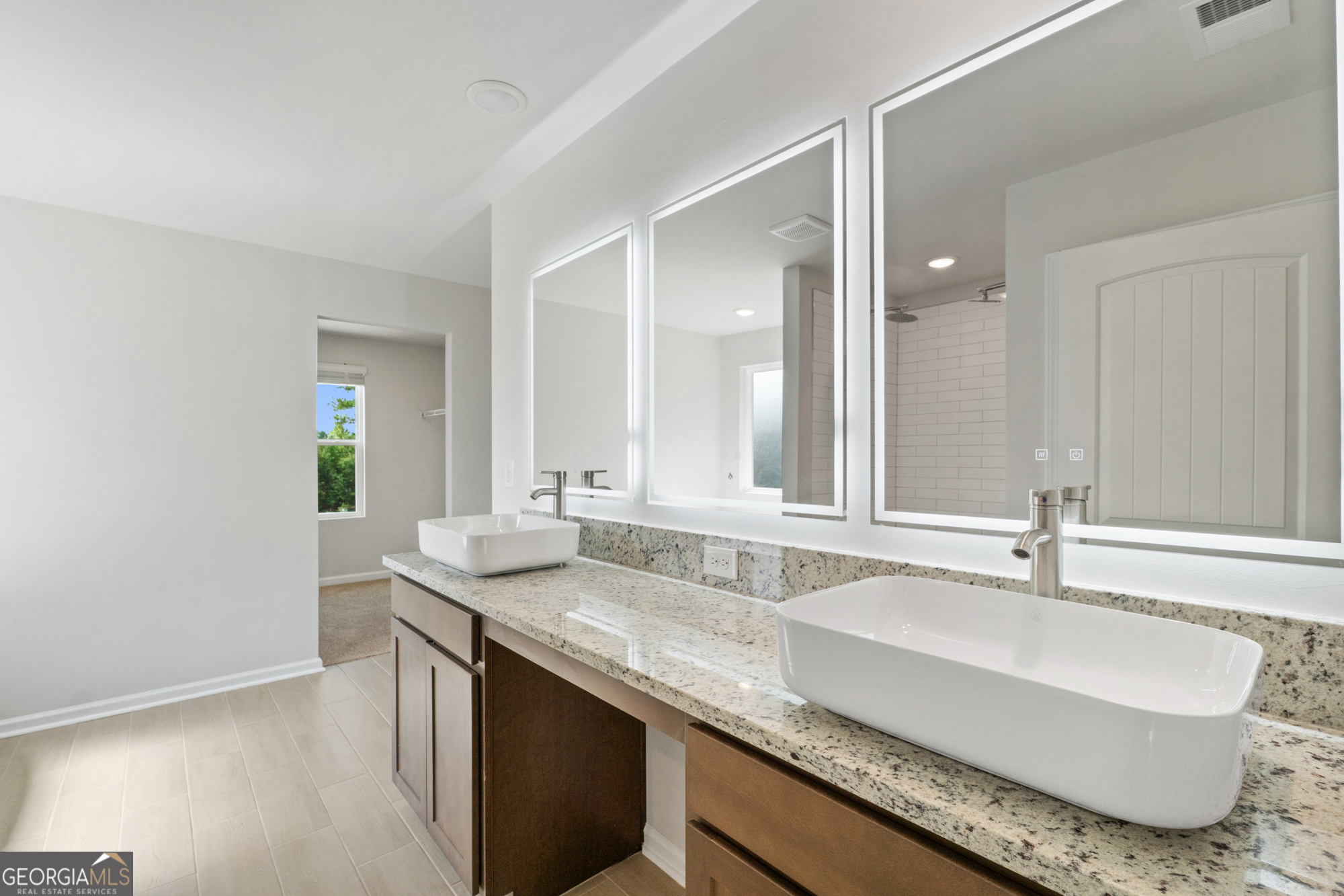 303 HUDSON CT