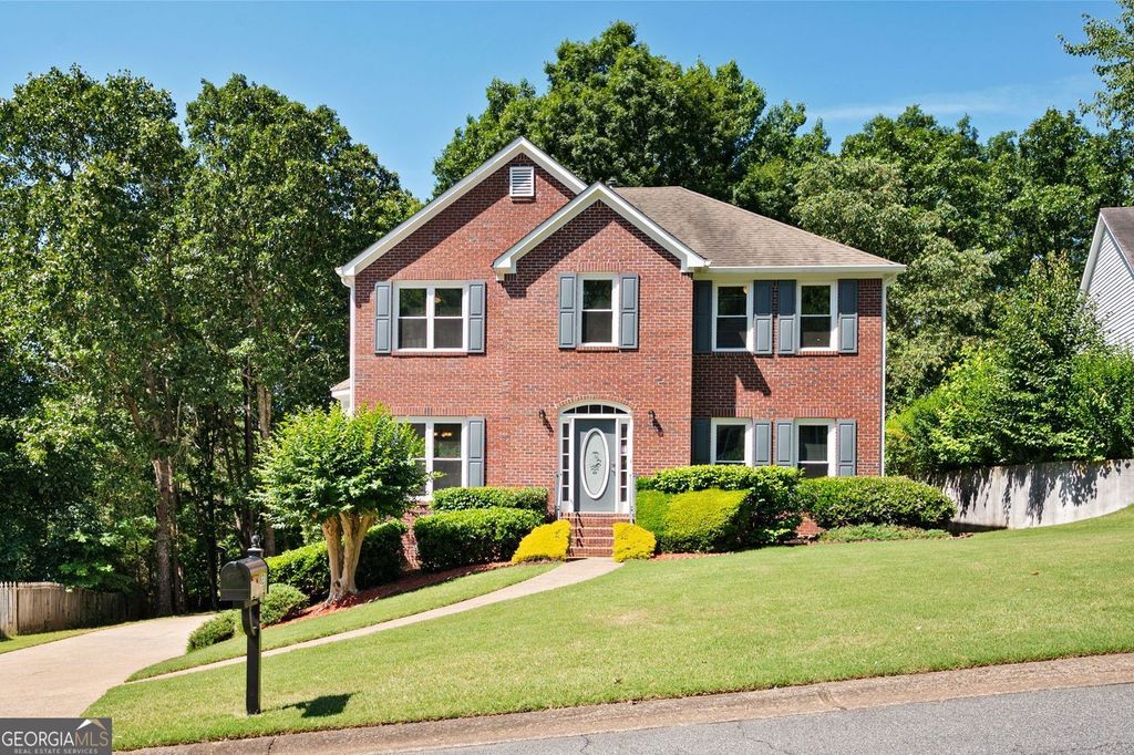 Photo of 821 Soaring Drive NE, Marietta, GA 30062 (MLS # 10683279)
