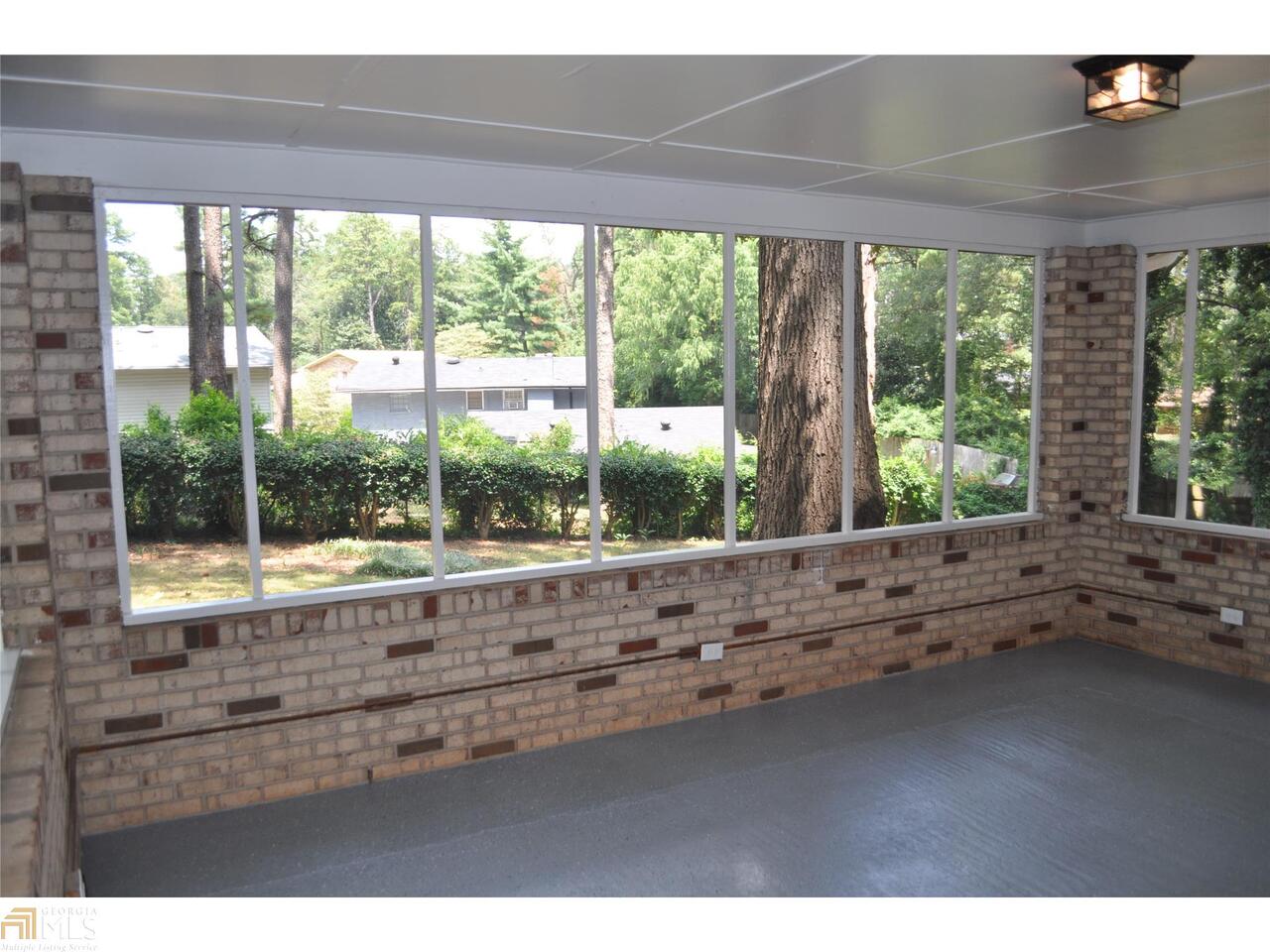 Columbia Valley - Residential