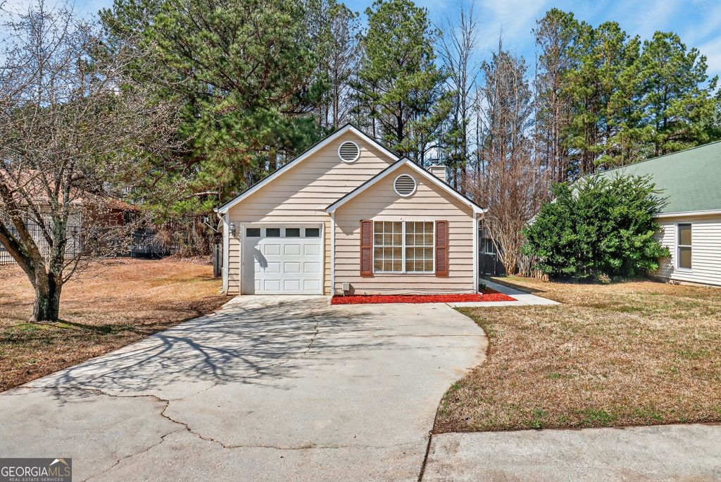 Photo of 1493 Fall Creek Trace N, Douglasville, GA 30134 (MLS # 10701727)