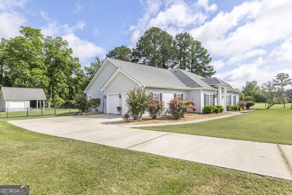 56 Aberdeen CIR