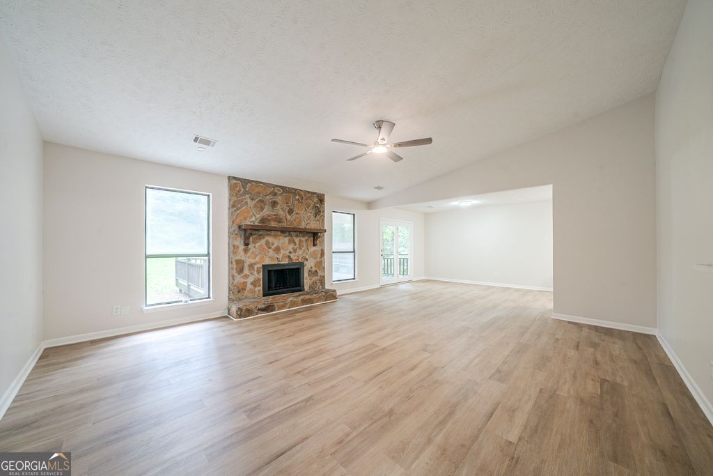 Photo of 5115 Carole Place SW, Stone Mountain, GA 30087 (MLS # 10663073)