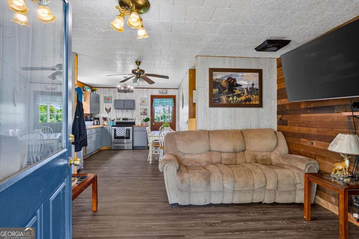 2627 Jones Mountain RD